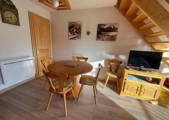 Апартаменты Duplex Spacieux Au Pied Des Pistes, Parking Privatif - Fr-1-516-195